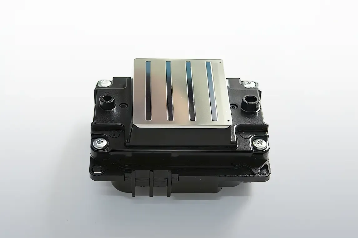 Close-up of Epson i3200 print heads, optimized for coated and white card papers, ensuring sharp detail and vivid color output